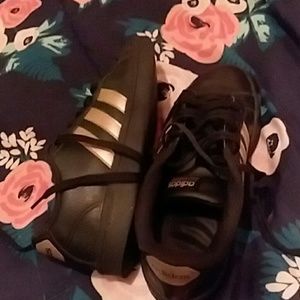 (New) black and gold adidas